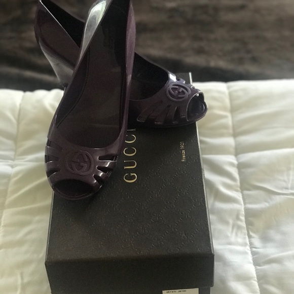 Gucci Shoes - Gucci sandals